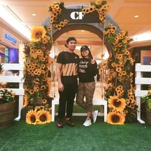 Meet your Posher, Glacy